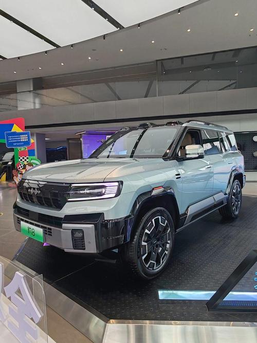 深圳龙华区悦妙华企业管理咨询比亚迪方程豹硬派越野的爆款，英菲尼迪35周年与你共成长